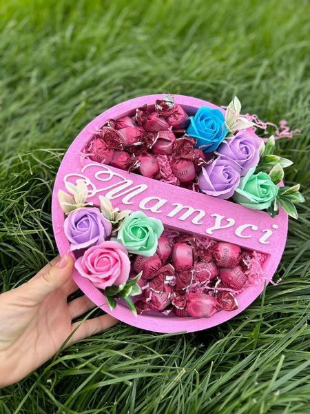 Відкрита коробка кругла "Матусі" червона 26х26 см Пінобокс 020 фото