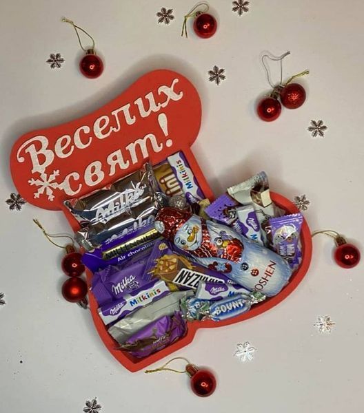 Відкрита коробка чобіток "Веселих свят" червона 30х25 см Пінобокс 172 фото