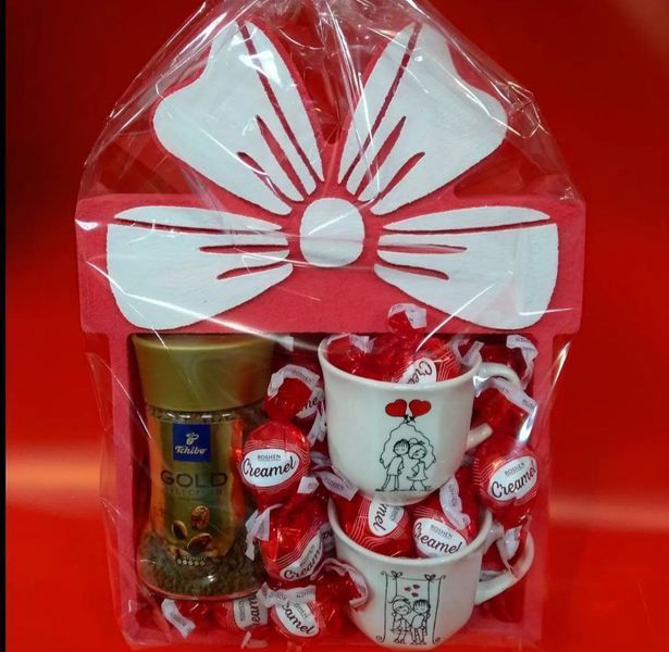 Відкрита коробка "Бокс з білим бантом" червона 30х23 см Пінобокс 163 фото