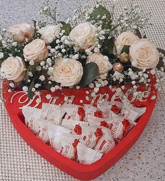 Відкрита коробка серце "Для тебе" червона 29х26 см Пінобокс 200 фото