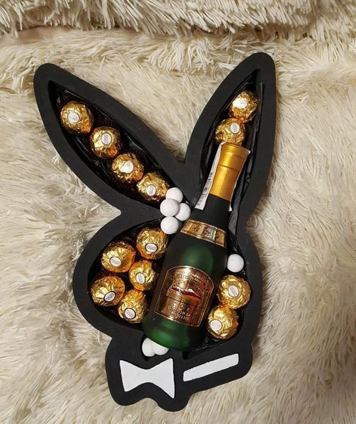 Відкрита коробка "Зайка Playboy" чорна 35х24 см Пінобокс 086 фото